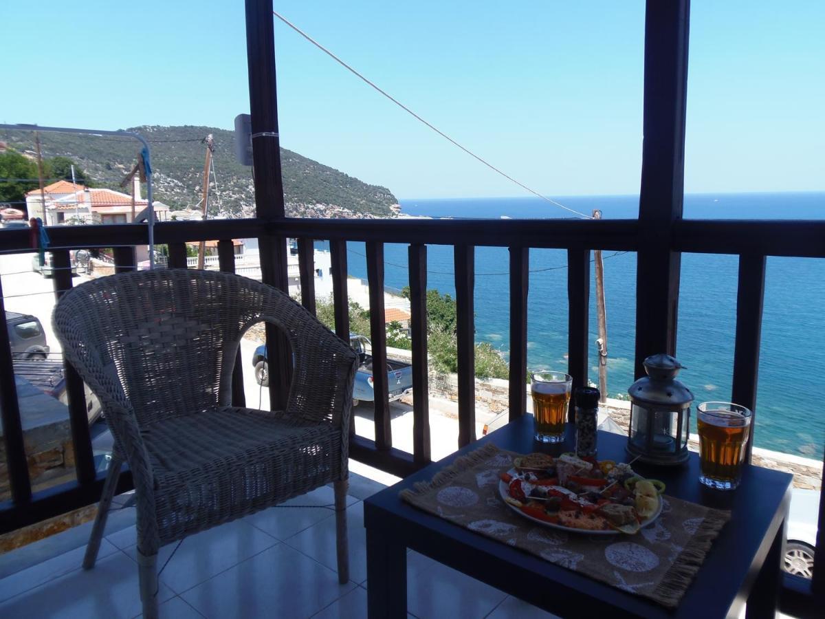 Studios Milos Skopelos-Where The Sea Meets The Sky Exteriör bild