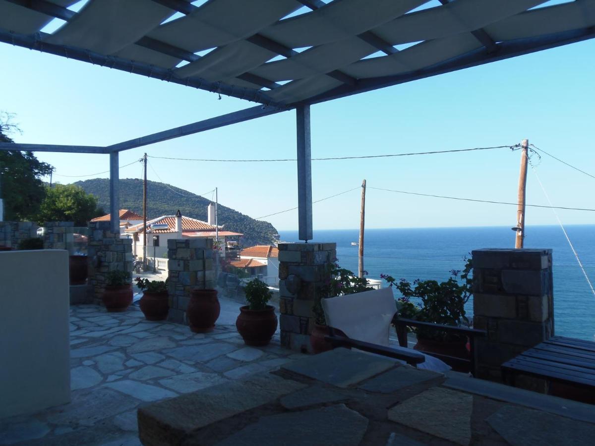 Studios Milos Skopelos-Where The Sea Meets The Sky Exteriör bild